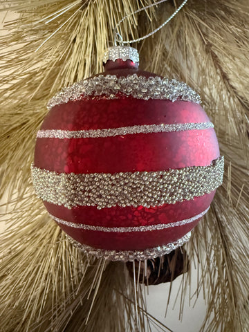 Glass vintage round glitter ornaments